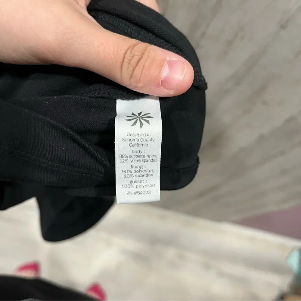Athleta  Women's Excursion Skort Skirt Black pockets 153396